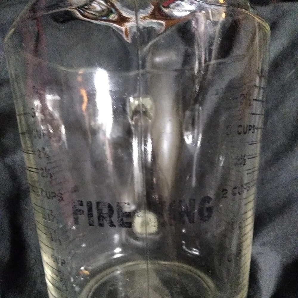 Vintage fire king made in USA glass 4 cups 32 Oz measuring cup